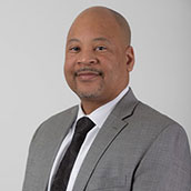 Ravelle Smith