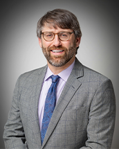 Headshot of Seth Roden